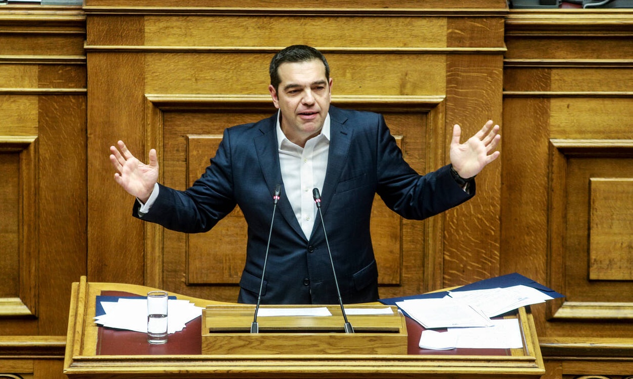 «Πέρασε» η ψήφος εμπιστοσύνης στην κυβέρνηση Τσίπρα - Τον στήριξαν οι «πρόθυμοι»