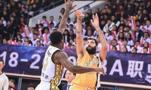 Κίνα: Νέα νίκη για Μπουρούση, «30άρα» ο Ντένμον