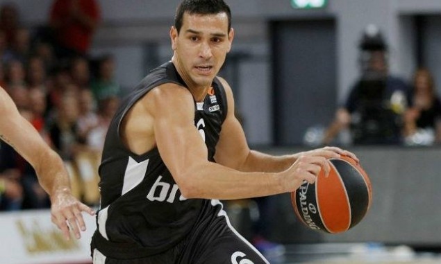 Βλέπει Τσιτσιπά ο Ζήσης (photo)