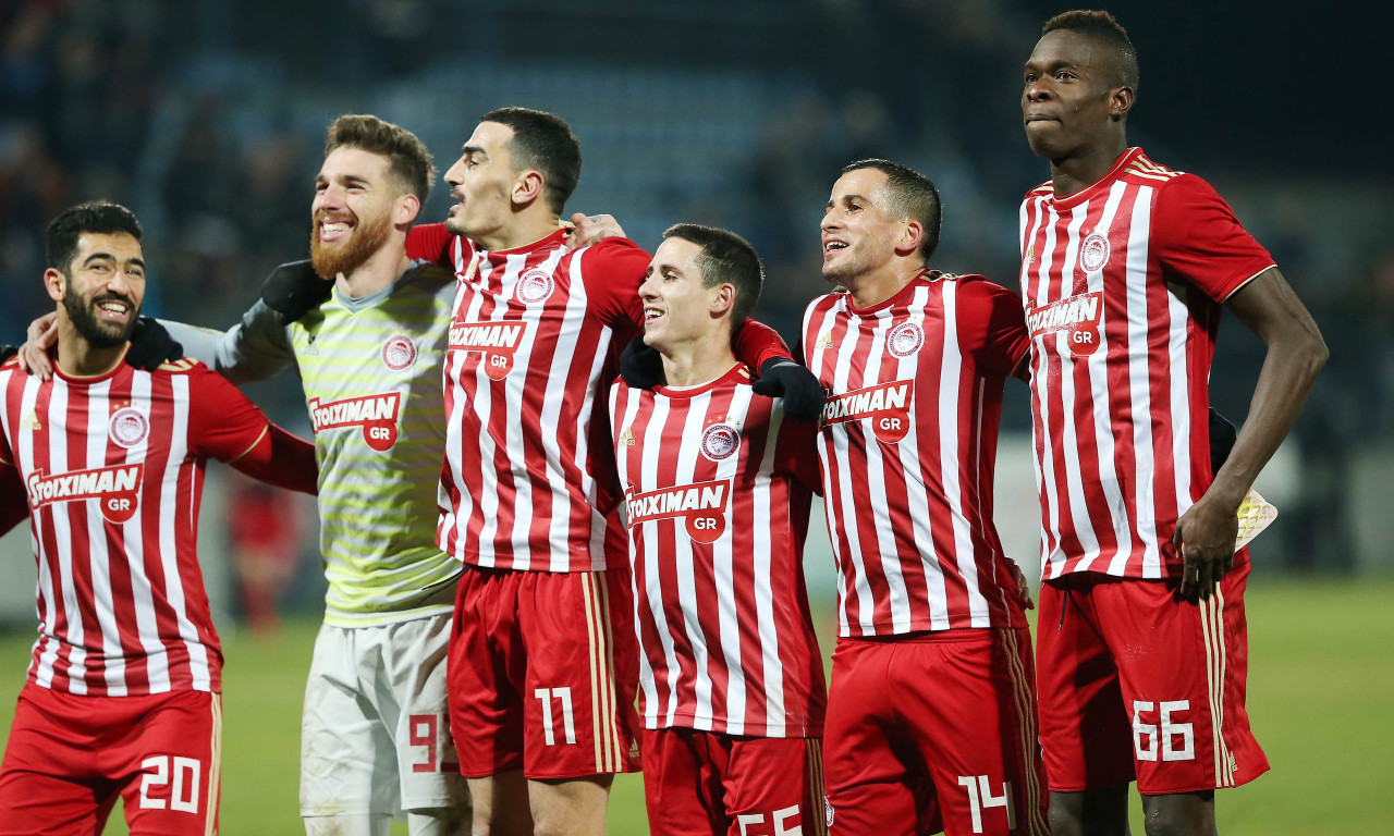 Live Chat Ολυμπιακός-Λάρισα 4-0 (τελικό)