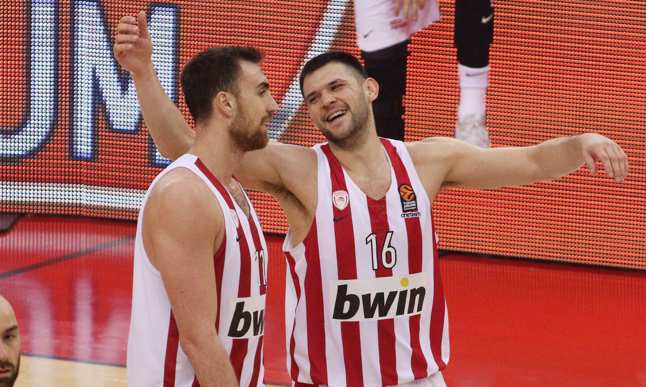 Ολυμπιακός: Παραμένουν εκτός οι Μιλουτίνοφ και Παπανικολάου