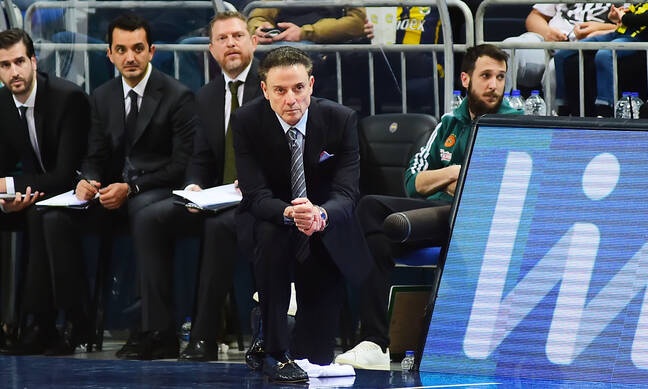 Πιτίνο: «Για πρώτη φορά δεν είμαι ικανοποιημένος, δεν βρήκα κάτι θετικό»