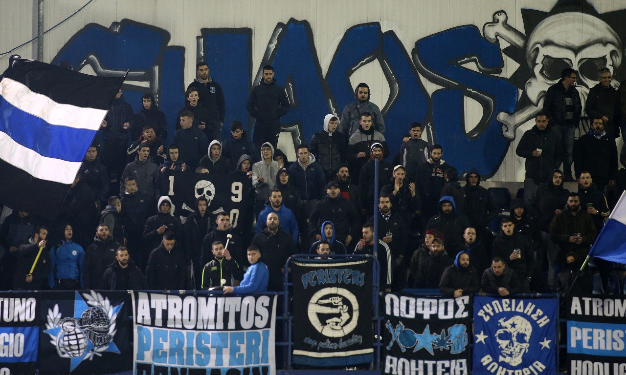Ατρόμητος-Λεβαδειακός: Πανό στο Περιστέρι για την κατάσταση του ελληνικού ποδοσφαίρου (photos)