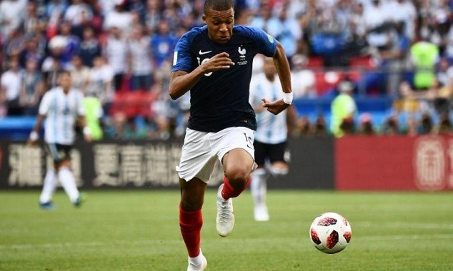 Οι «τρελές» κούρσες του Εμπαπέ (video)