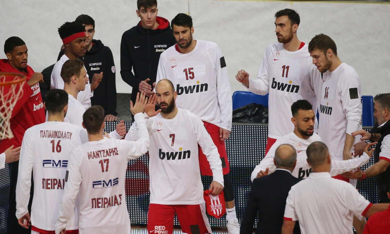 «Καμπάνα» για Ολυμπιακό! -6 για την αποχώρηση στο ημίχρονο