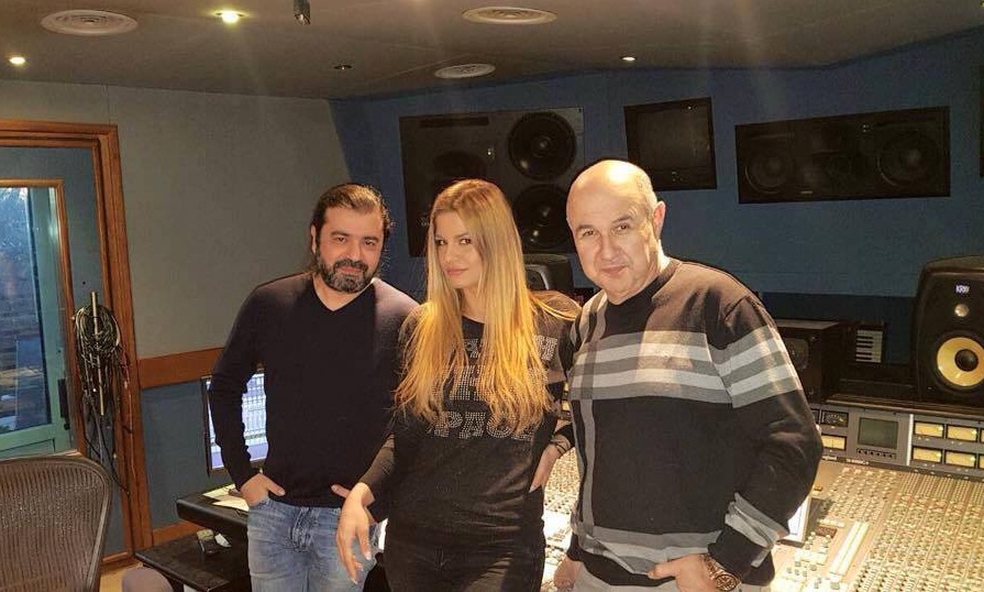 «Αν ήθελα να φύγω»: Με την υπογραφή των Παπαδόπουλου-Φιλίππου η νέα επιτυχία της Τζωρτζίνας Νικάκη