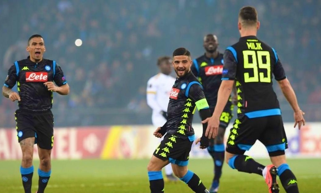 Με Νάπολι και Βαλένθια