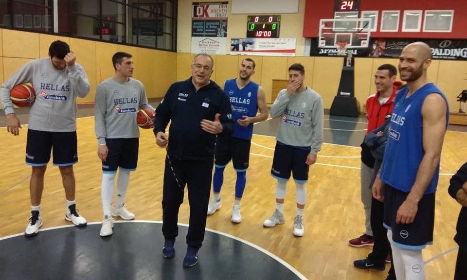 Εθνική μπάσκετ: Προπόνηση με… Ζήση (photos)