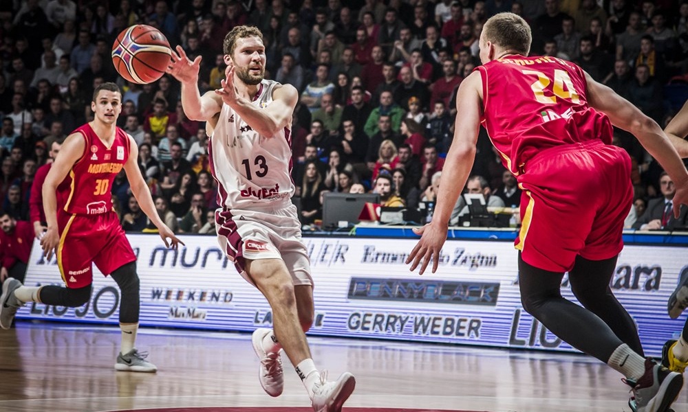 Ανησυχία στον Ολυμπιακό για Στρέλνιεκς, αποχώρησε με πρόβλημα!