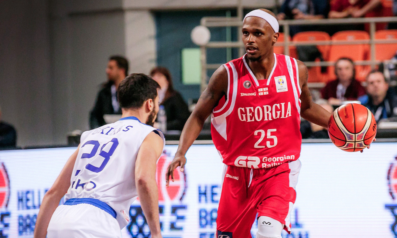 Ολυμπιακός: «Κόπηκε» ο ΜακΦάντεν, δυσκολεύει για γκαρντ