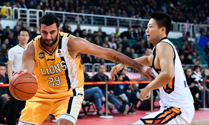 Κίνα: Νταμπλ νταμπλ ο Μπουρούσης αλλά νικητής ήταν ο Μοτιεγιούνας!