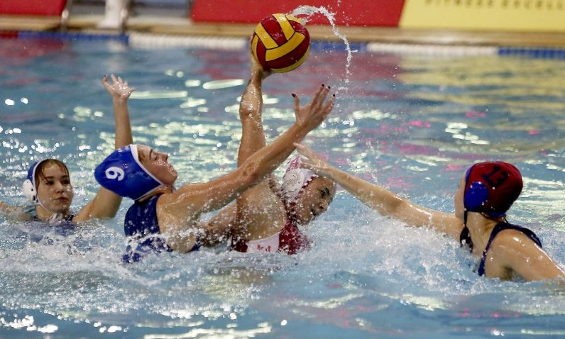 Ντοκουμέντο: Τα επεισόδια στο Ολυμπιακός – Γλυφάδα (video)