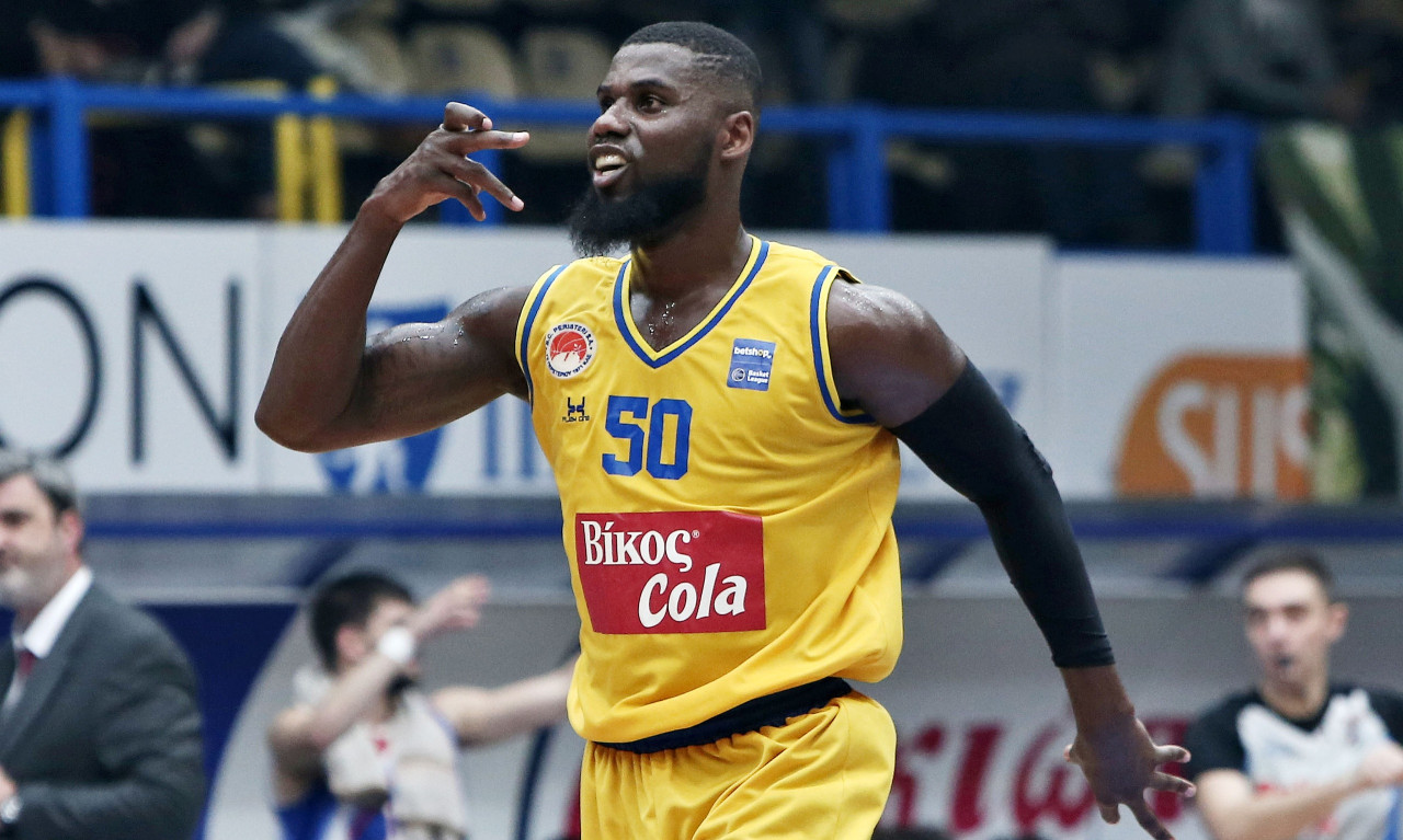 Μπέντιλ: «Να τερματίσουμε στις τέσσερις πρώτες θέσεις, απολαμβάνω να παίζω στο Περιστέρι»