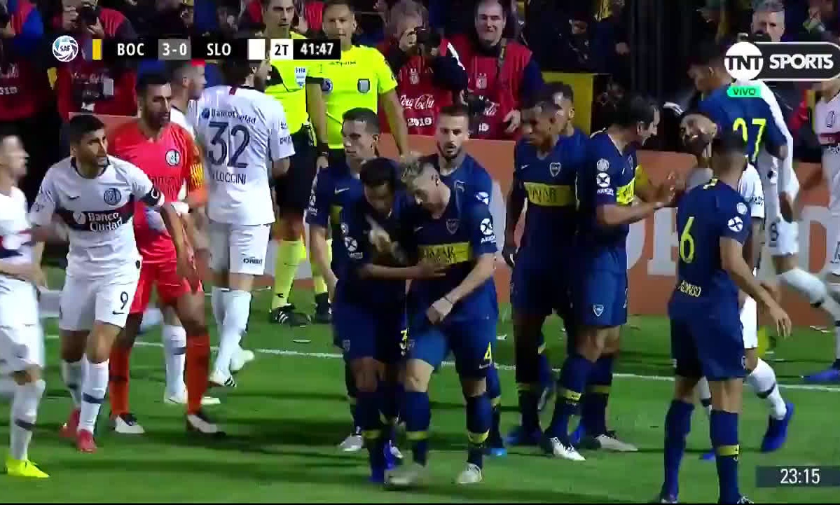 Ο... κακός χαμός στο Μπόκα-Σαν Λορέντζο! (video+photos)