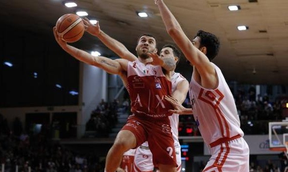 Με πρωταγωνιστή την... άμυνα η Αρμάνι Μιλάνο πριν τον Ολυμπιακό