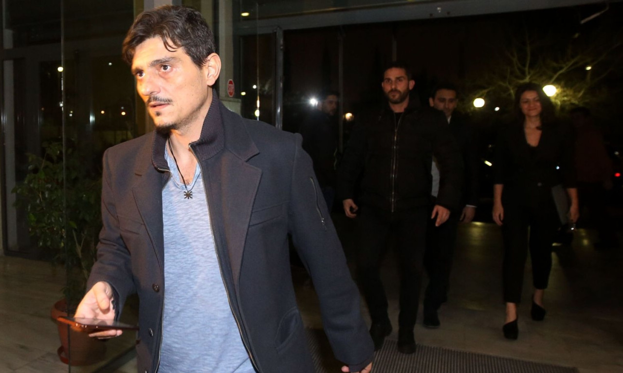 Αποχώρησε ο Δημήτρης Γιαννακόπουλος μετά από «ερυθρόλευκη» επίθεση