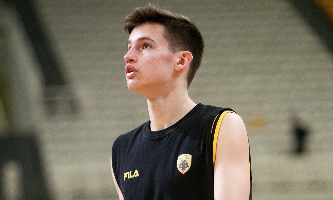 ΑΕΚ: Για πρώτη φορά στη 12άδα ο 16άχρονος Τίγκας (photo)