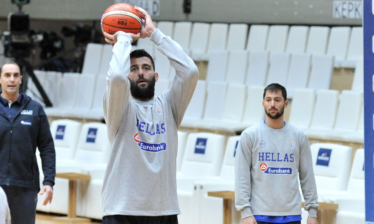 To «αντίο» του Μπουρούση στον Θανάση Γιαννακόπουλο (photo)