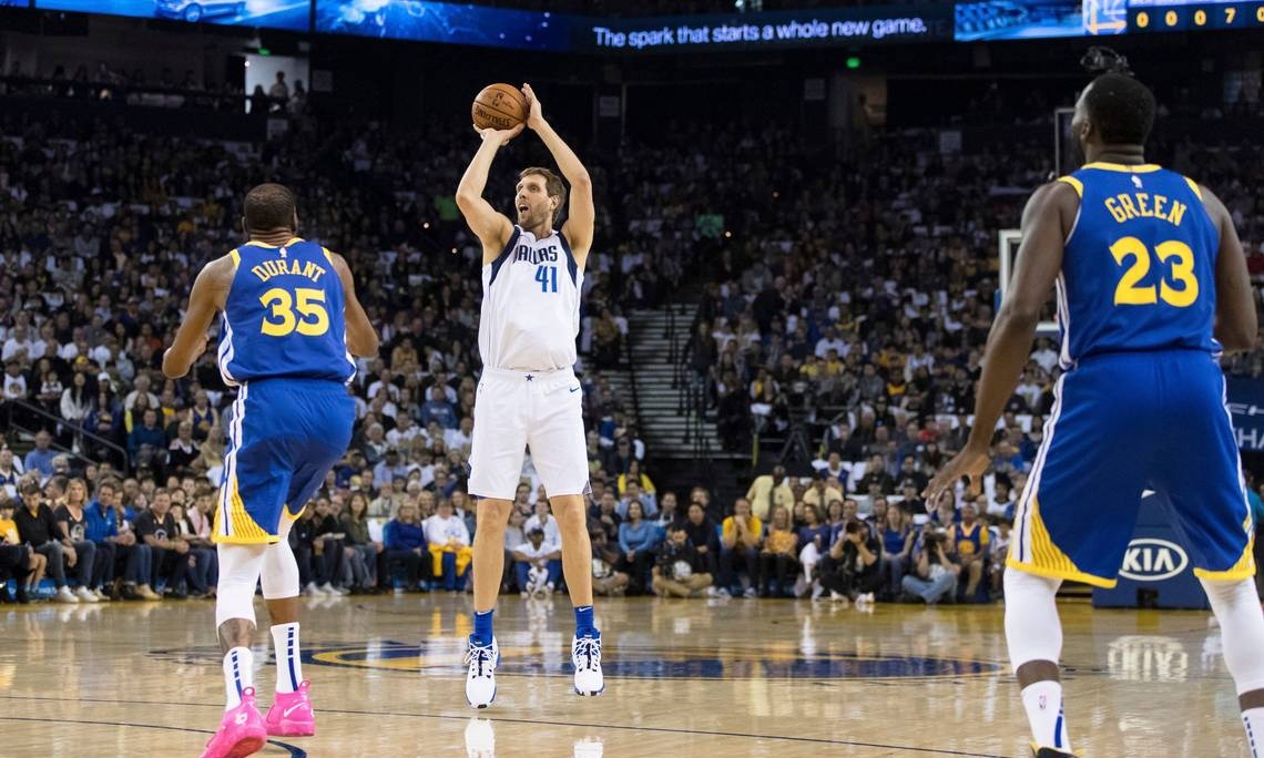 Απόλυτη αποθέωση για Νοβίτσκι! (video+photos)