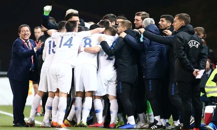 Πρόκληση το διπλό