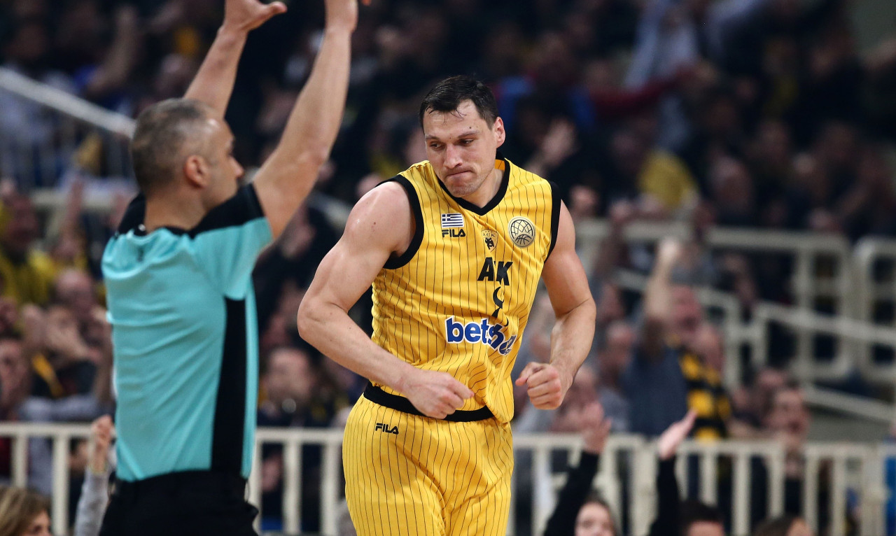 ΑΕΚ: Οστικό οίδημα και νέος έλεγχος στην Αθήνα για τον Ματσιούλις