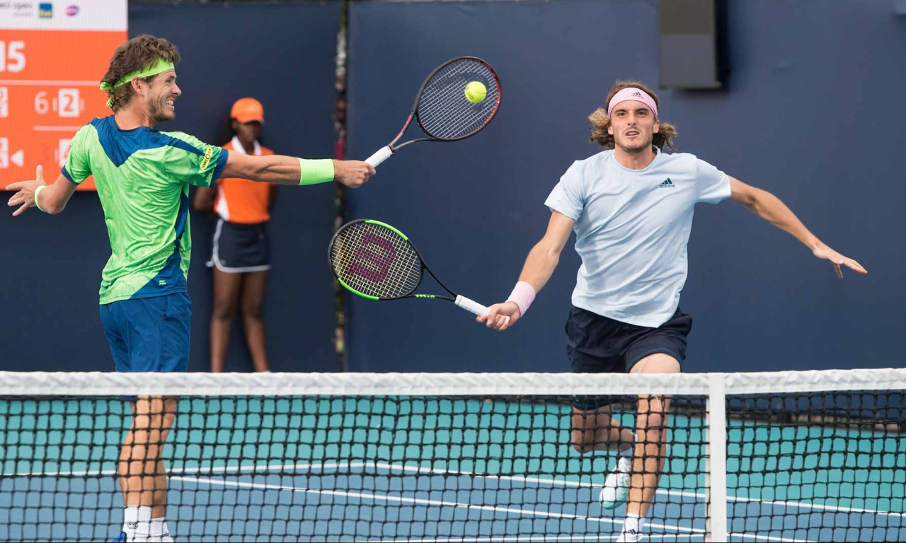 Μαϊάμι Όπεν: Στα ημιτελικά οι Τσιτσιπάς/Κούλοφ (video)