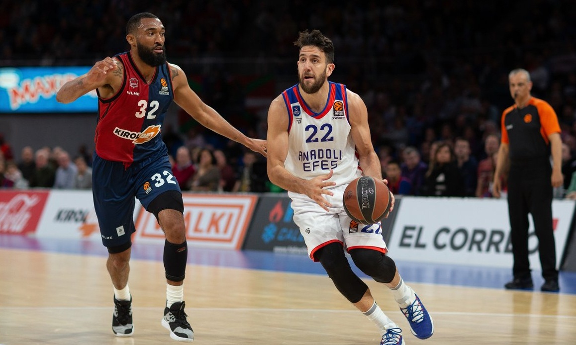 Μπασκόνια - Αναντολού Εφές 92-102: Την έβαλε σε περιπέτειες (photos)