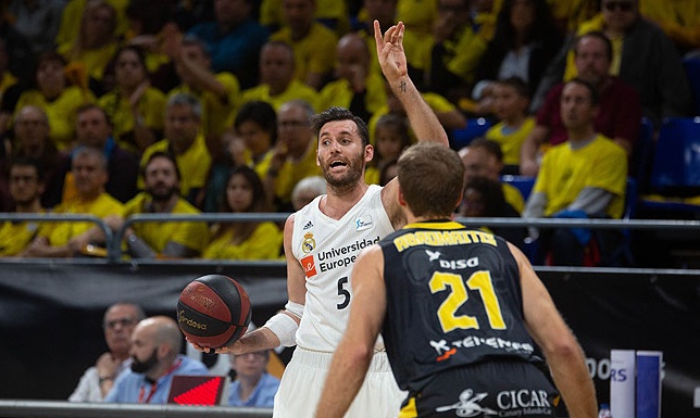 Ρεάλ Μαδρίτης: Με... φόρα από το ΟΑΚΑ ο Ρούντι Φερνάντεθ!