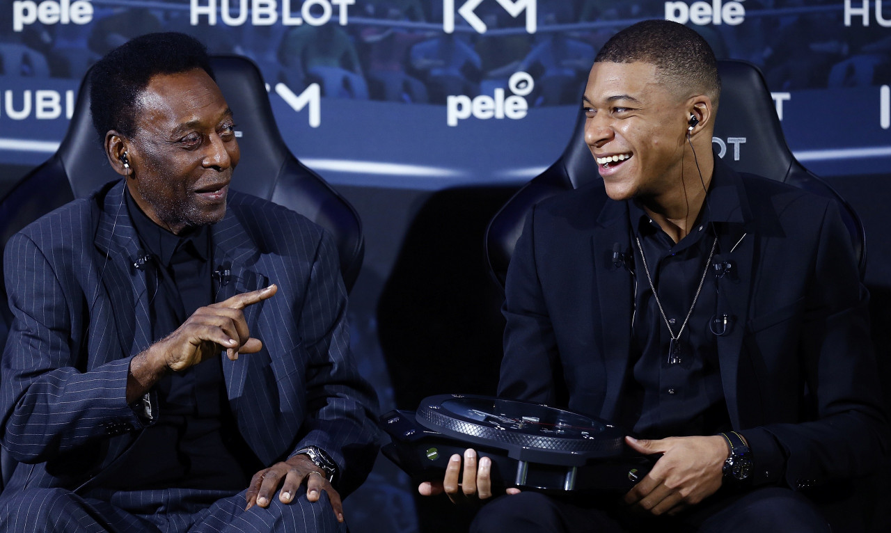 Πελέ: «Νιώθω έτοιμος να παίξω μπάλα ξανά» (photos)