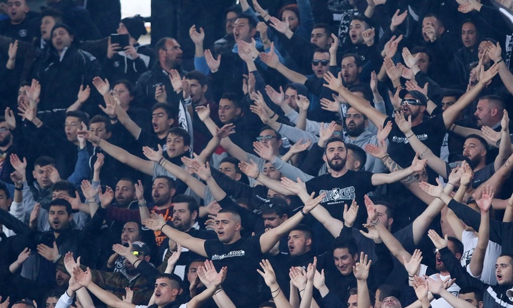 ΟΦΗ-ΠΑΣ Γιάννινα: Προκλητικό πανό των οπαδών (photos)