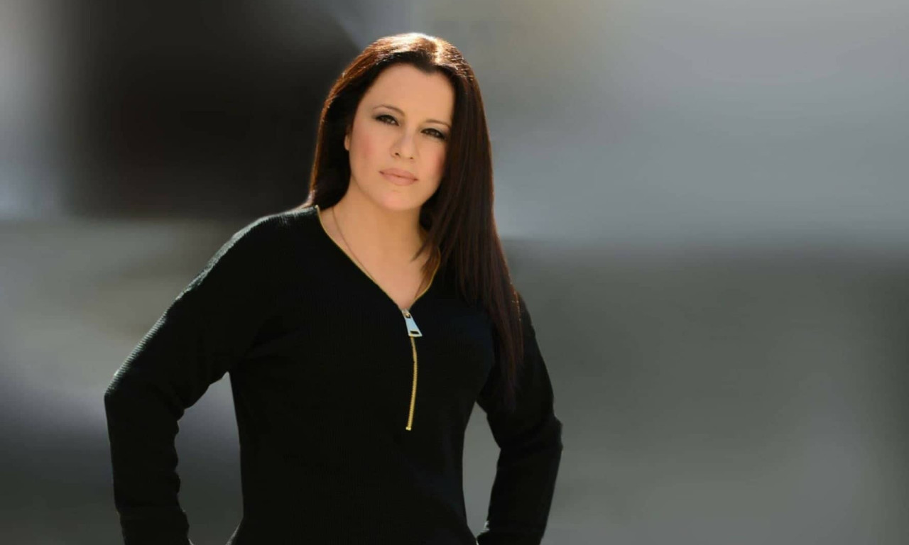 Κυκλοφορεί το Πάσχα το «νησιώτικο γλέντι με την Καίτη Λιβανού»