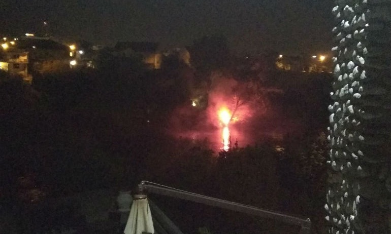 Οι φίλοι της Μπούντουτστνοστ δεν άφησαν τους παίκτες του Ερυθρού Αστέρα να κοιμηθούν!