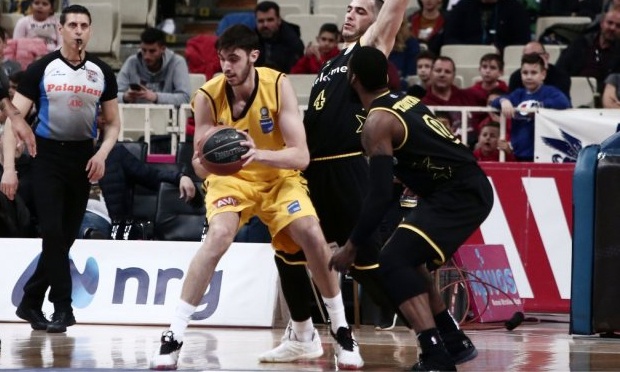 AEK: Μπήκε ο Τσαλμπούρης, «τρέχει» ο Θίοντορ