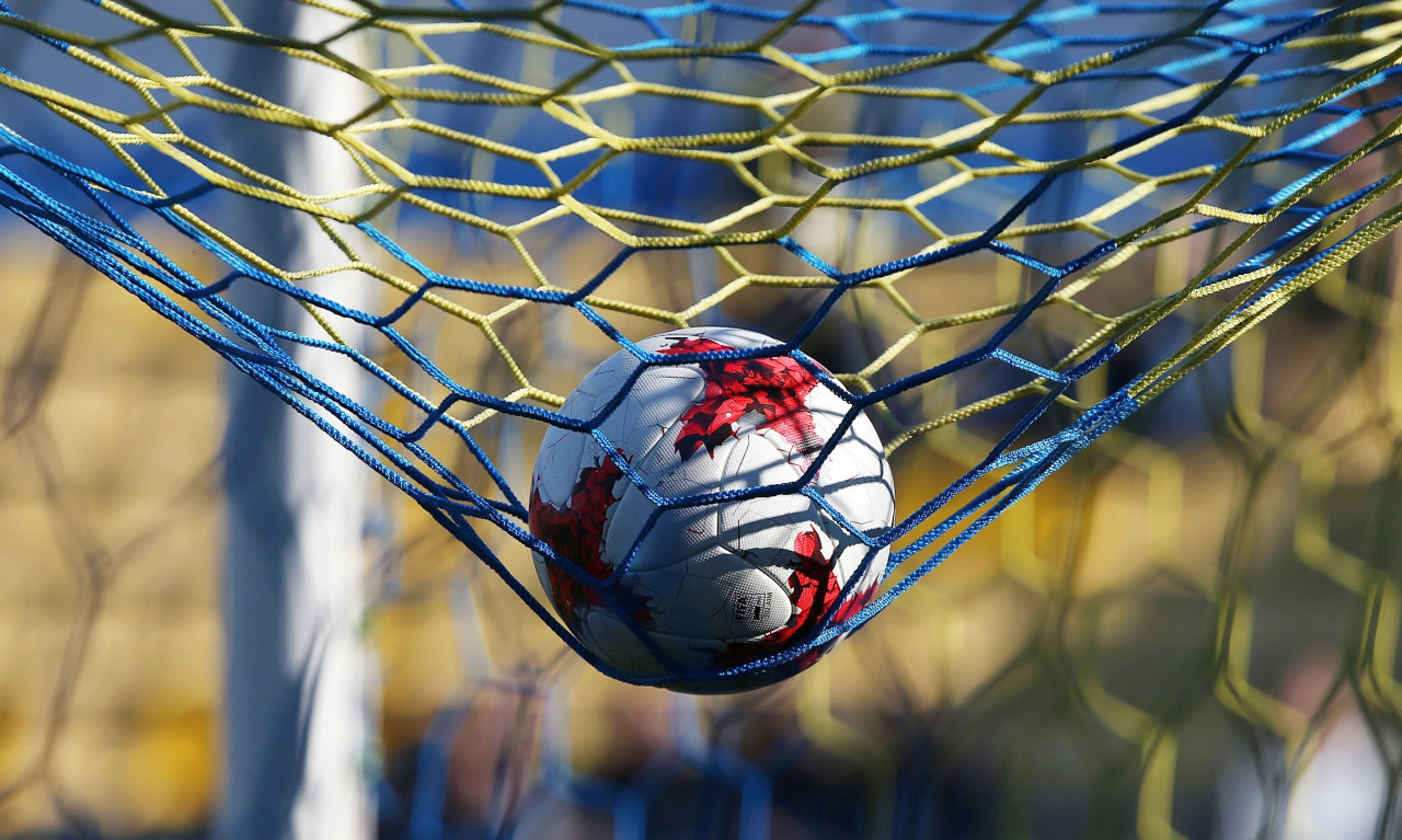 Αλήθειες και ψέματα για την αναδιάρθρωση