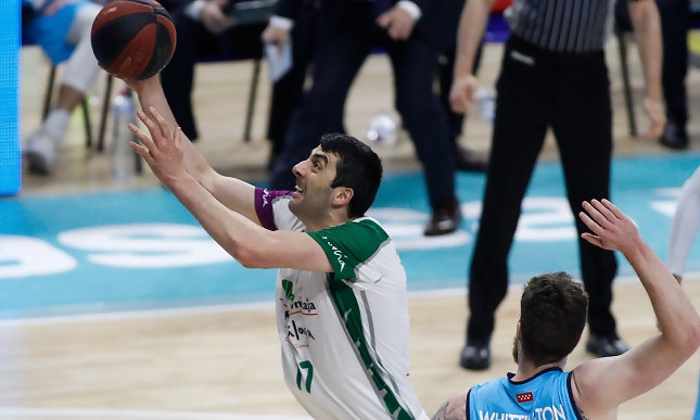 Μάλαγα: Πέρασε από τη Μαδρίτη με πρωταγωνιστές Ουίλτζέρ και Σερμαντίνι (video)