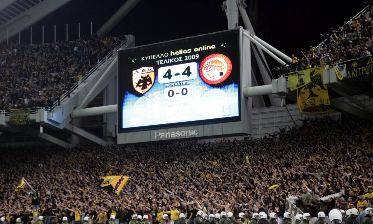 Ολυμπιακός-ΑΕΚ: Ο μυθικός τελικός που δεν ήθελε κανείς να τελειώσει! (videos+photos)