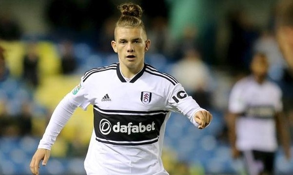 Έγραψε ιστορία στην Premier League ο Έλιοτ (video)