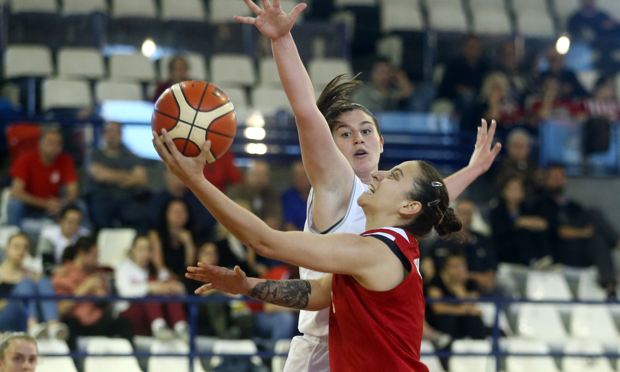 Ολυμπιακός-ΠΑΟΚ 89-37: Ένα βήμα πριν από τον τίτλο