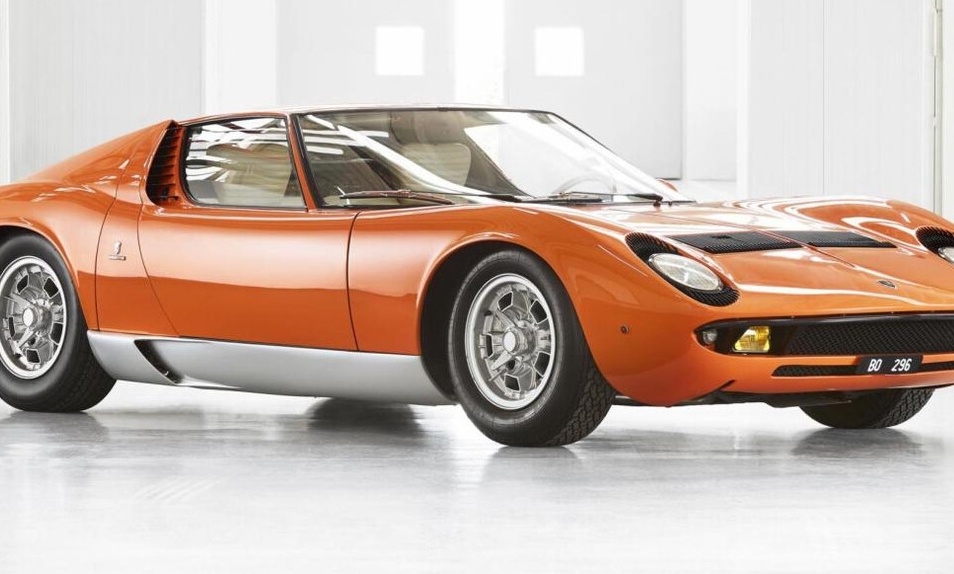 H Lamborghini Miura του «Italian Job» βρέθηκε και πλέον γυαλίζει