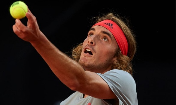 Μέγας και στην Ιταλία ο Τσιτσιπάς: Πέρασε τον Φονίνι και ετοιμάζεται για Φέντερερ