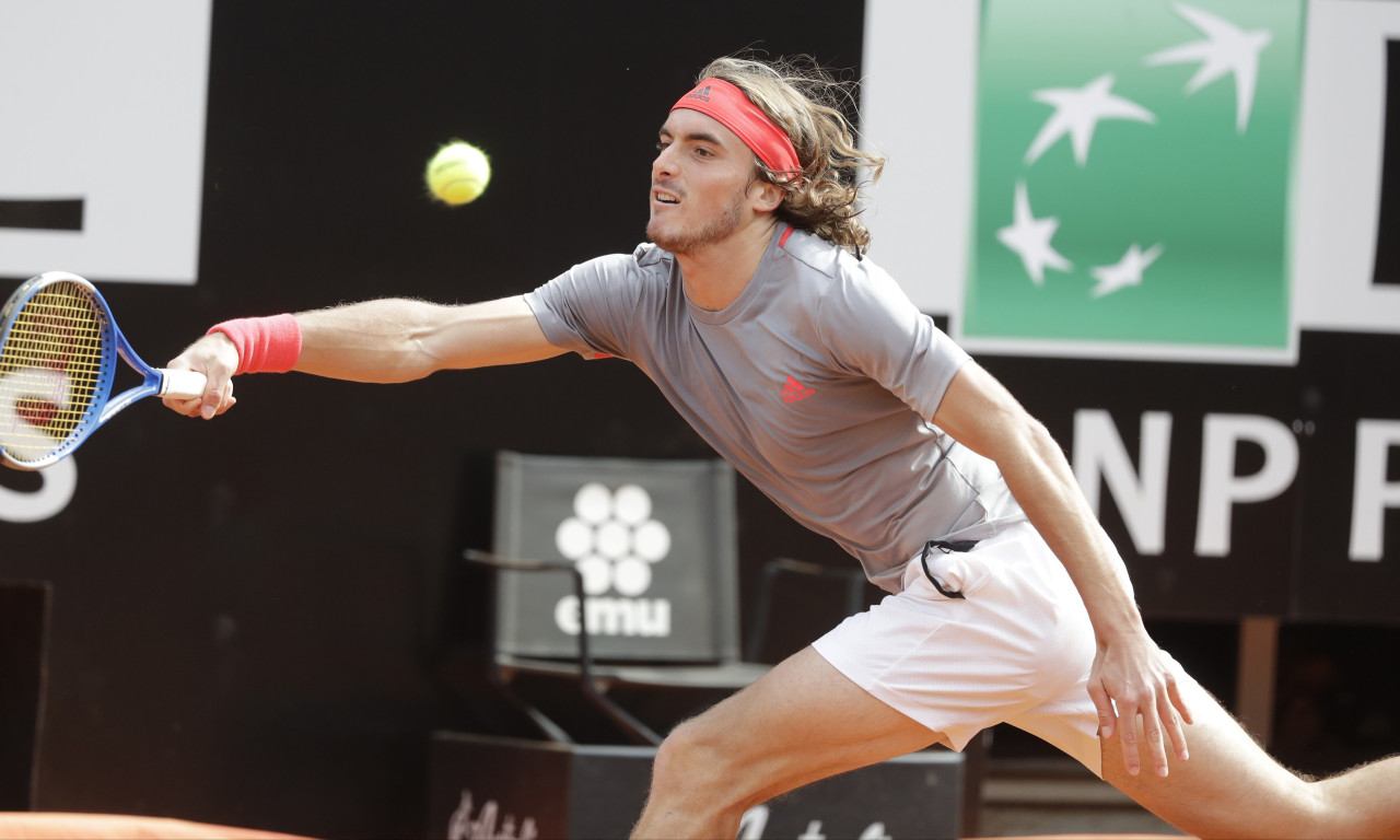 Έτσι λύγισε από τον Ναδάλ ο Τσιτσιπάς (video)