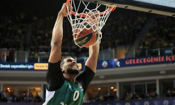 Η Ρεάλ Μαδρίτης «έκλεισε» τον Μπράντον Ντέιβις