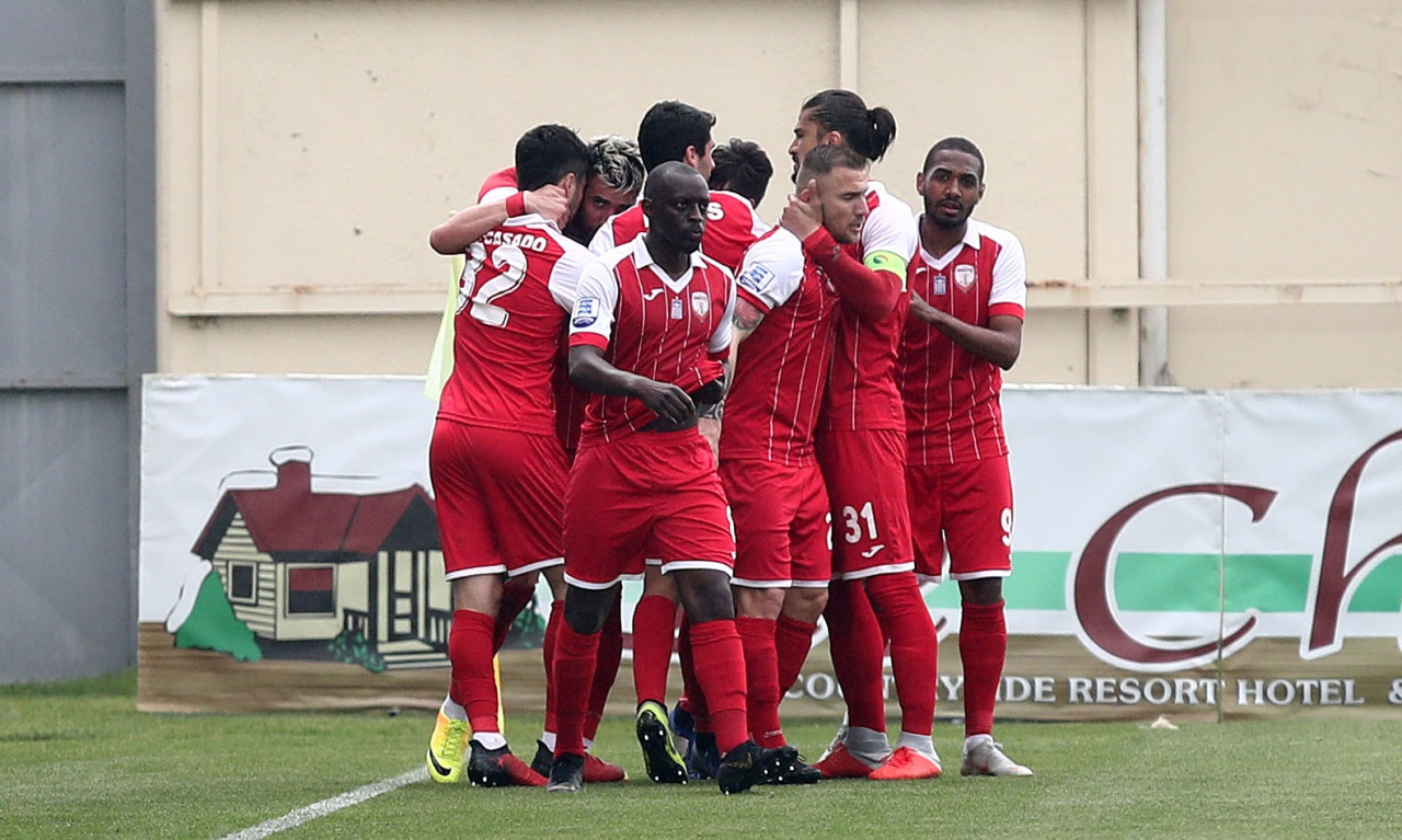 Ξάνθη: Ανακοινώθηκαν τα διαζύγια με Γέντρισεκ, Αλμέιδα