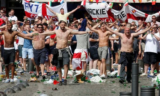 Επεισόδια στην Πορτογαλία από Άγγλους οπαδούς (video)