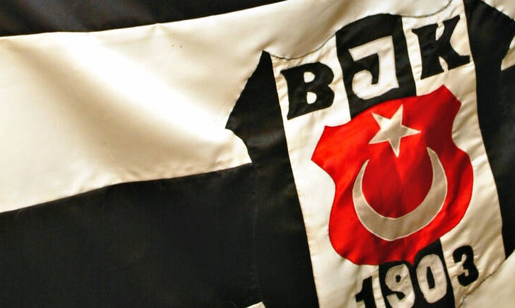 Σάλος με δημοσίευμα για μικρούς της Μπεσίκτας που έφεραν ιερόδουλες στα δωμάτιά τους