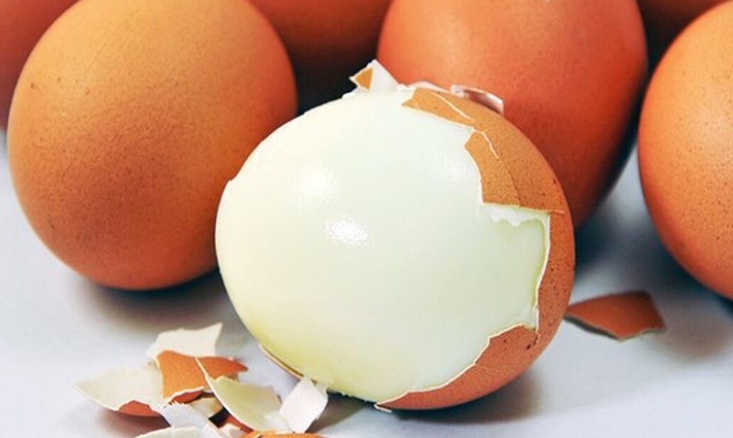 Δεν θα πετάξεις ποτέ ξανά τα τσόφλια των αυγών μετά από αυτό