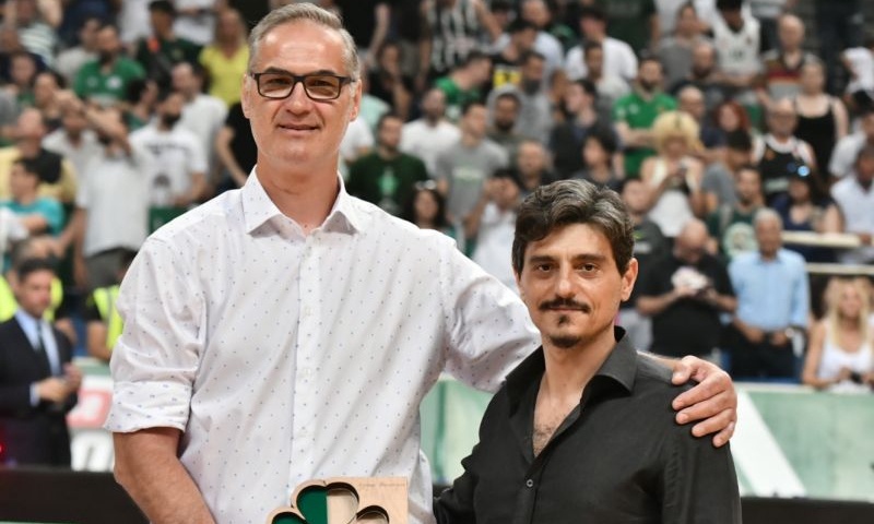 Βράβευσε τον Αργύρη Παπαπέτρου ο Δημήτρης Γιαννακόπουλος (video+photos)