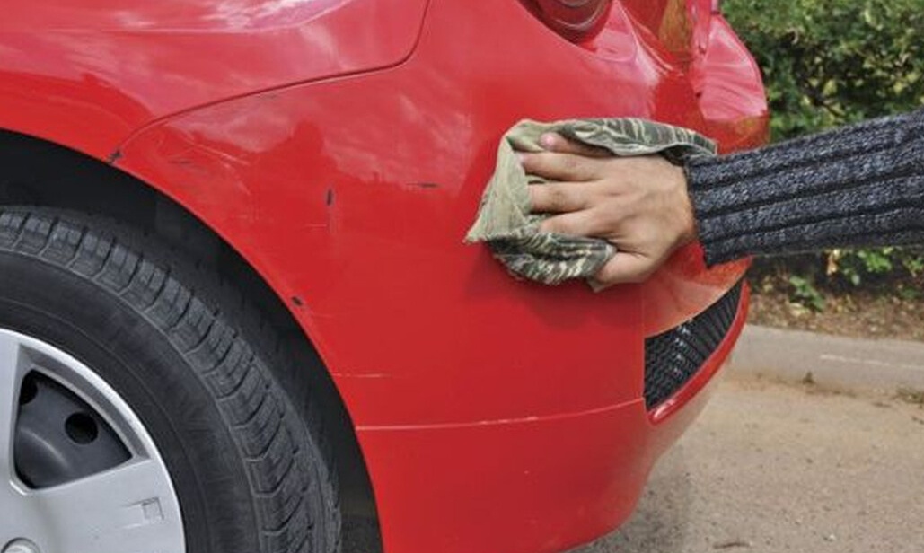 Τρομερό κόλπο: Έτσι θα αφαιρέσεις την γρατζουνιά από το αυτοκίνητό σου δωρεάν! (pics)