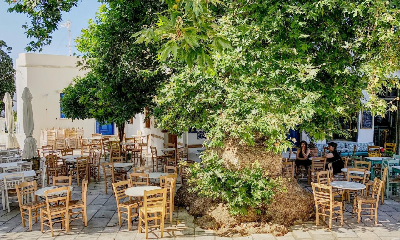 Το ελληνικό νησί που προτείνουν οι New York Times για μοναχικές διακοπές (photos)