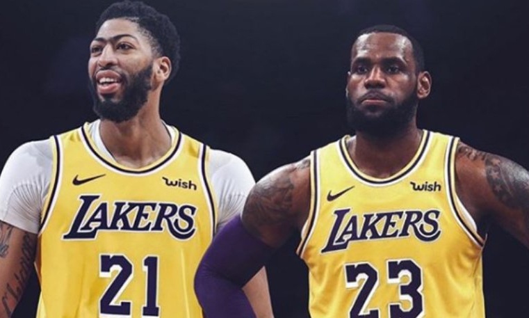 NBA: Το μήνυμα του Λεμπρόν στον Ντέιβις (photo)